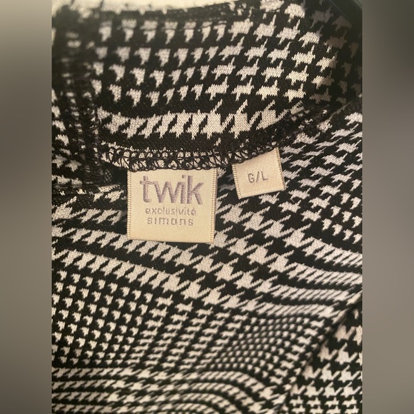 TWIK EXCLUSIVE SIMONS DRESS - Picture 8 of 9